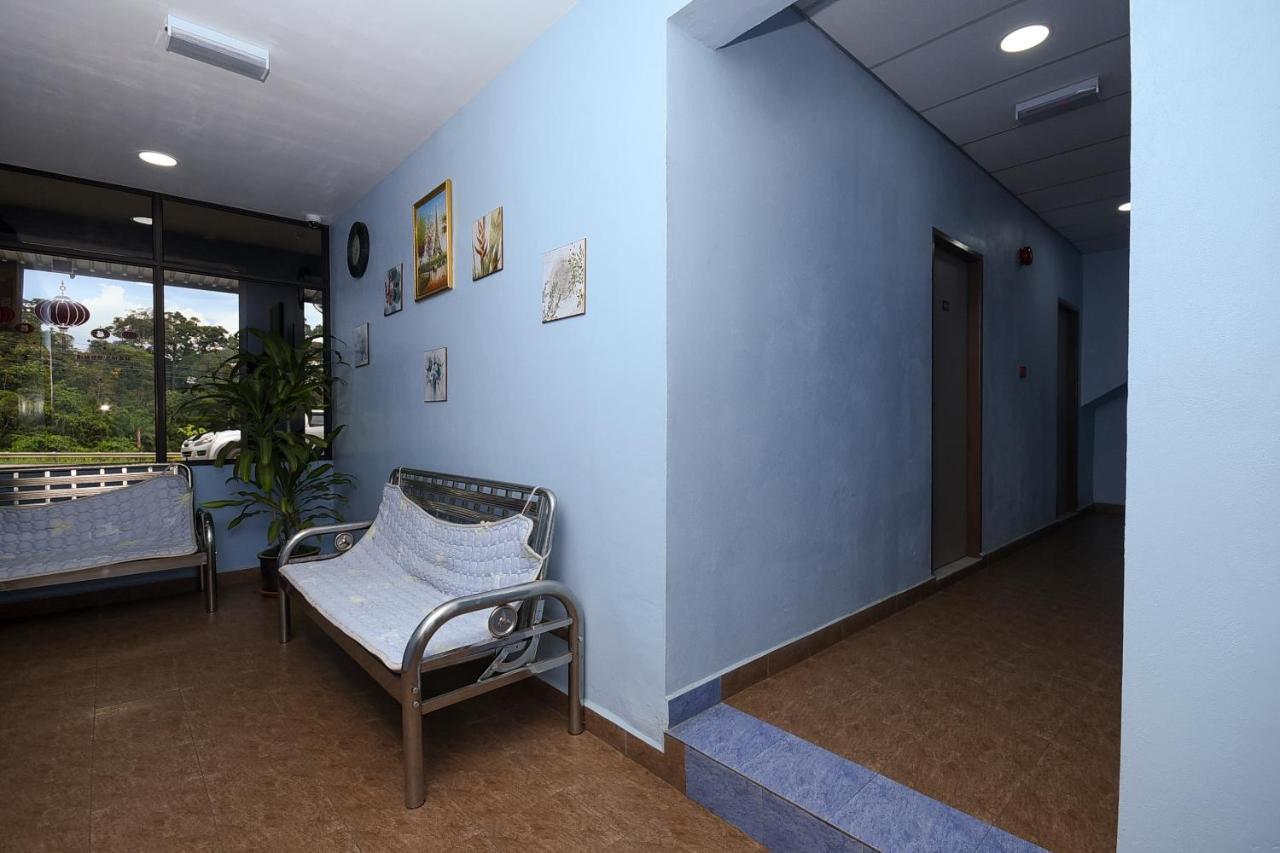 Oyo 90172 Goodwill Homestay Batu Niah Luaran gambar